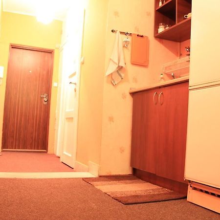 Pokoje Na Chmielnej 2 Hostel Warszawa Zewnętrze zdjęcie