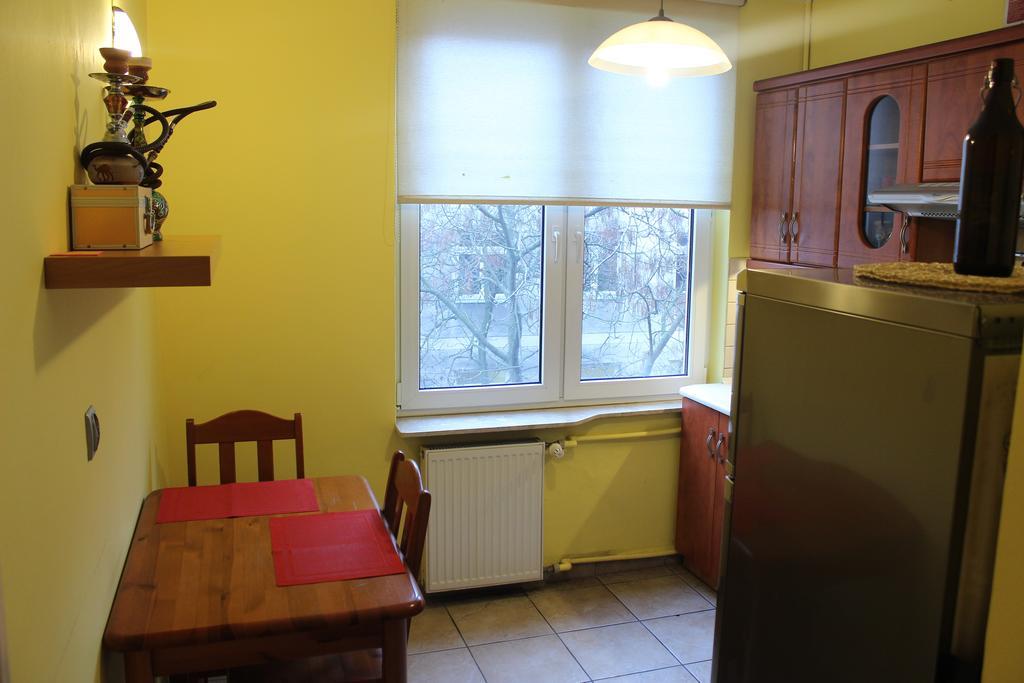 Pokoje Na Chmielnej 2 Hostel Warszawa Pokój zdjęcie